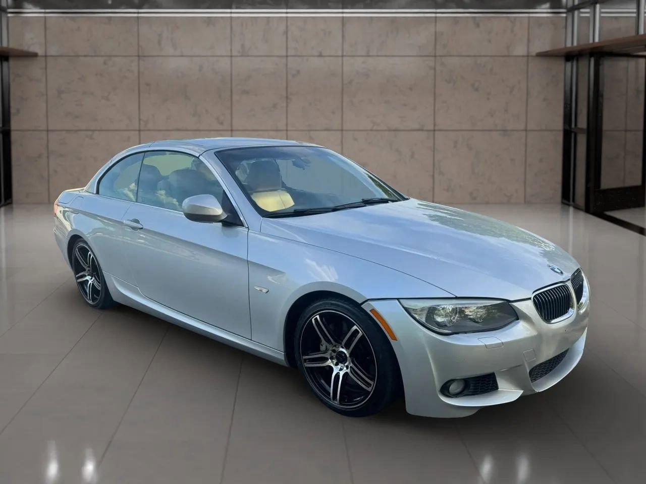 Used 2012 BMW 335i Convertible RWD image 16