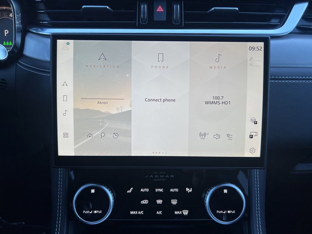 New 2025 Jaguar F-PACE R-Dynamic S image 22