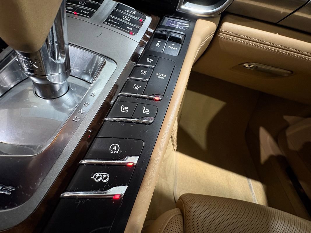 Used 2015 Porsche Panamera GTS w/ Premium Package Plus image 26