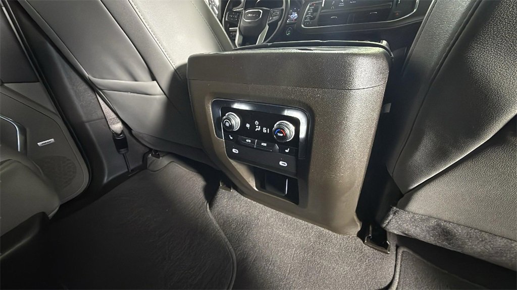 Certified 2024 GMC Yukon SLT w/ SLT Premium Package image 32
