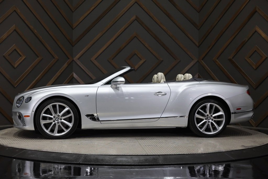 Used 2021 Bentley Continental GT image 4