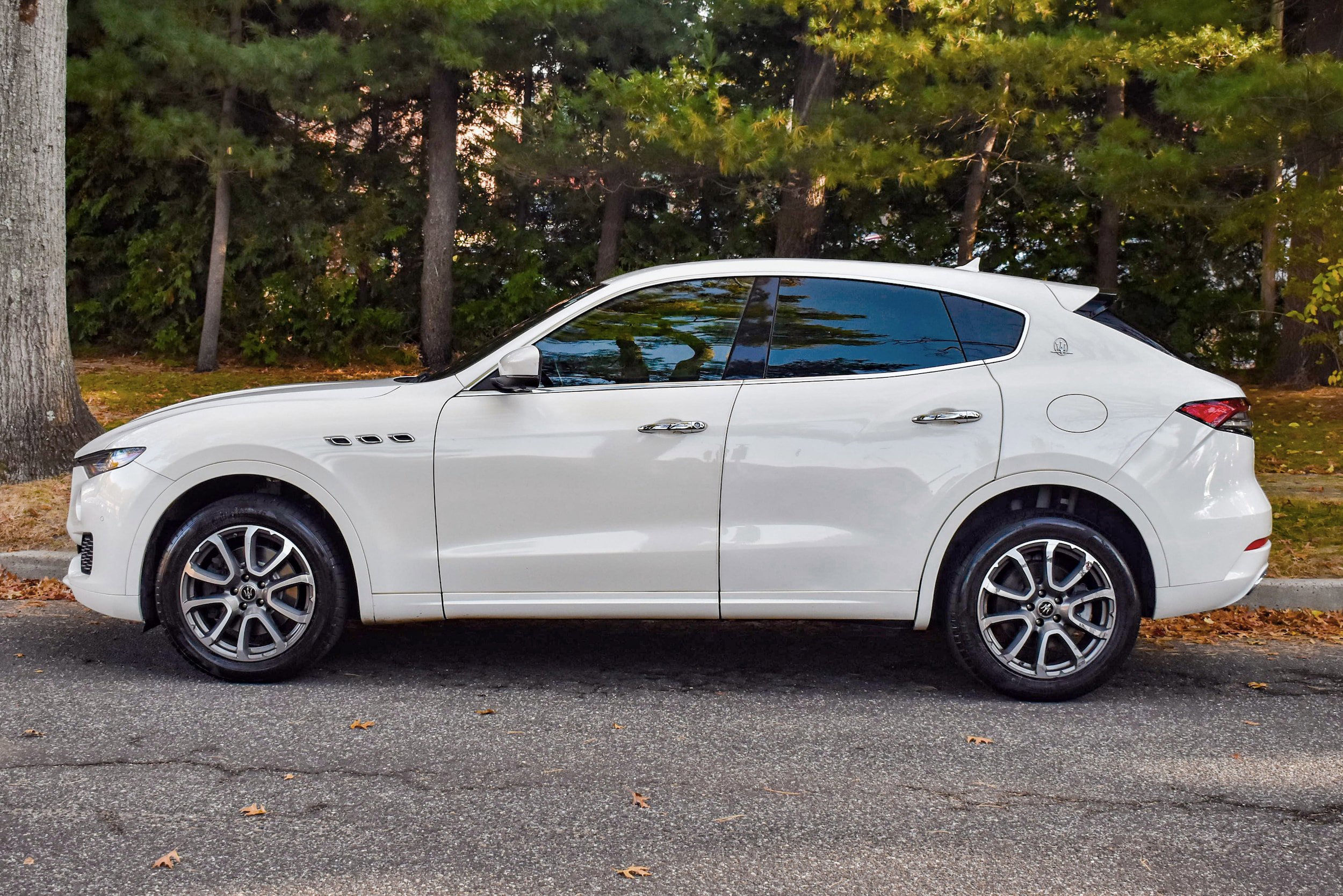 Used 2021 Maserati Levante GranSport image 4