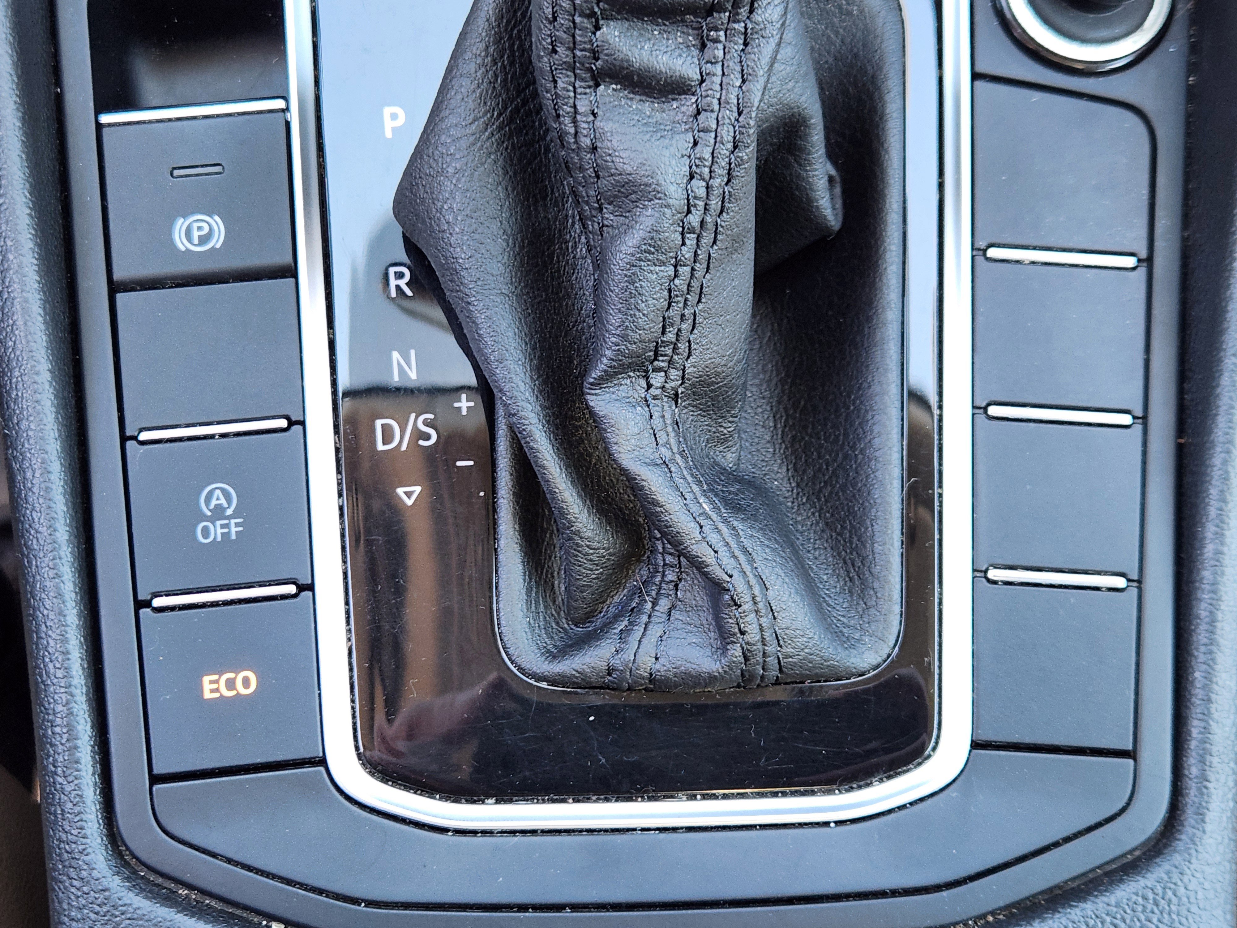 Used 2019 Volkswagen Jetta SE image 22