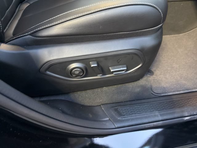 New 2026 Jeep Grand Cherokee Limited w/ Limited Altitude Package AWD/4WD image 18