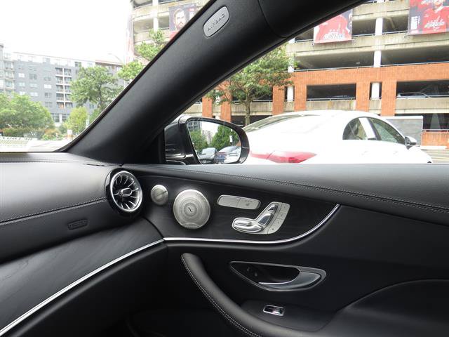 Used 2023 Mercedes-Benz E 450 4MATIC Coupe image 17
