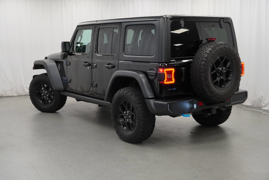 Used 2024 Jeep Wrangler Unlimited AWD/4WD image 18