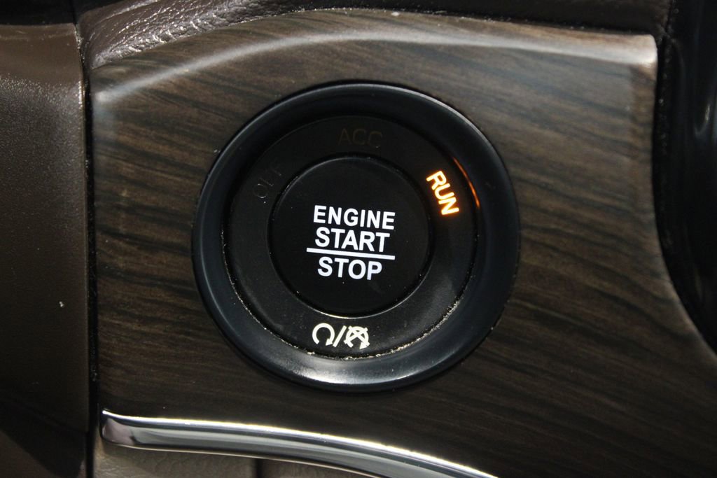 Used 2021 Jeep Grand Cherokee Overland AWD/4WD image 25