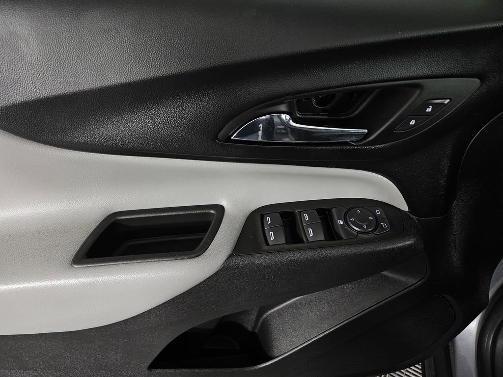 Used 2023 Chevrolet Equinox LT image 24