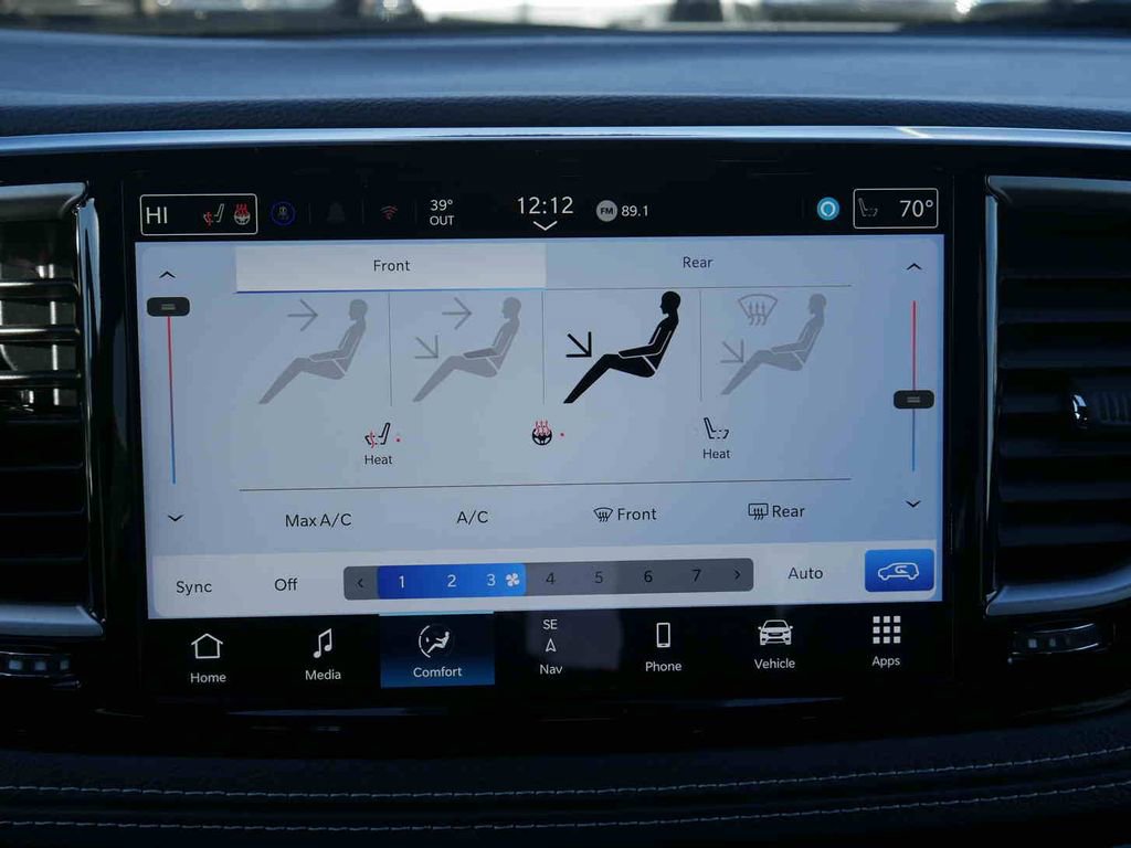 New 2026 Chrysler Pacifica Select image 32