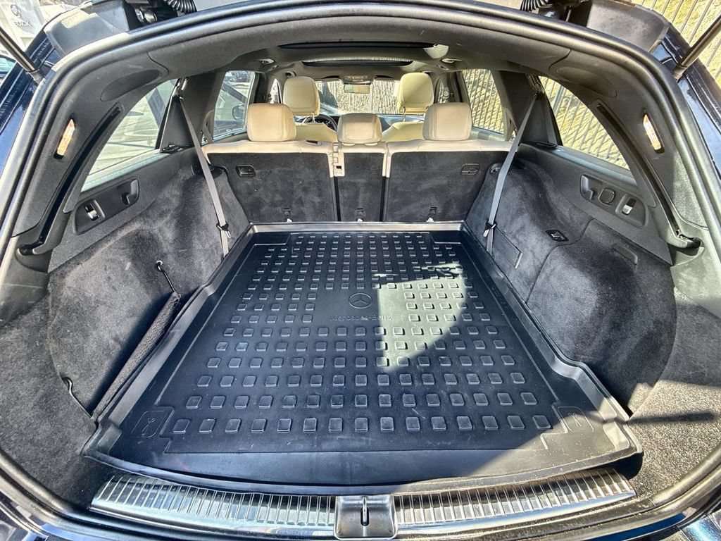 Used 2022 Mercedes-Benz E 450 4MATIC All-Terrain Wagon image 19