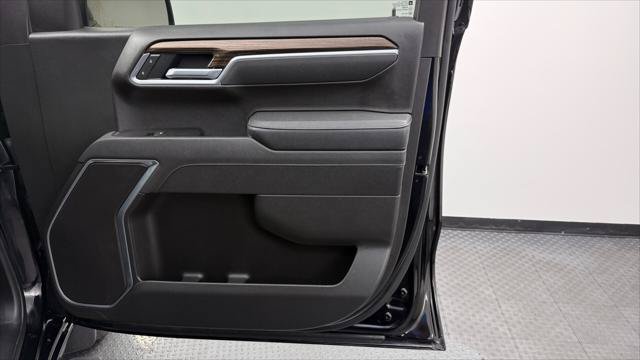 Used 2025 Chevrolet Silverado 1500 RST RWD image 26