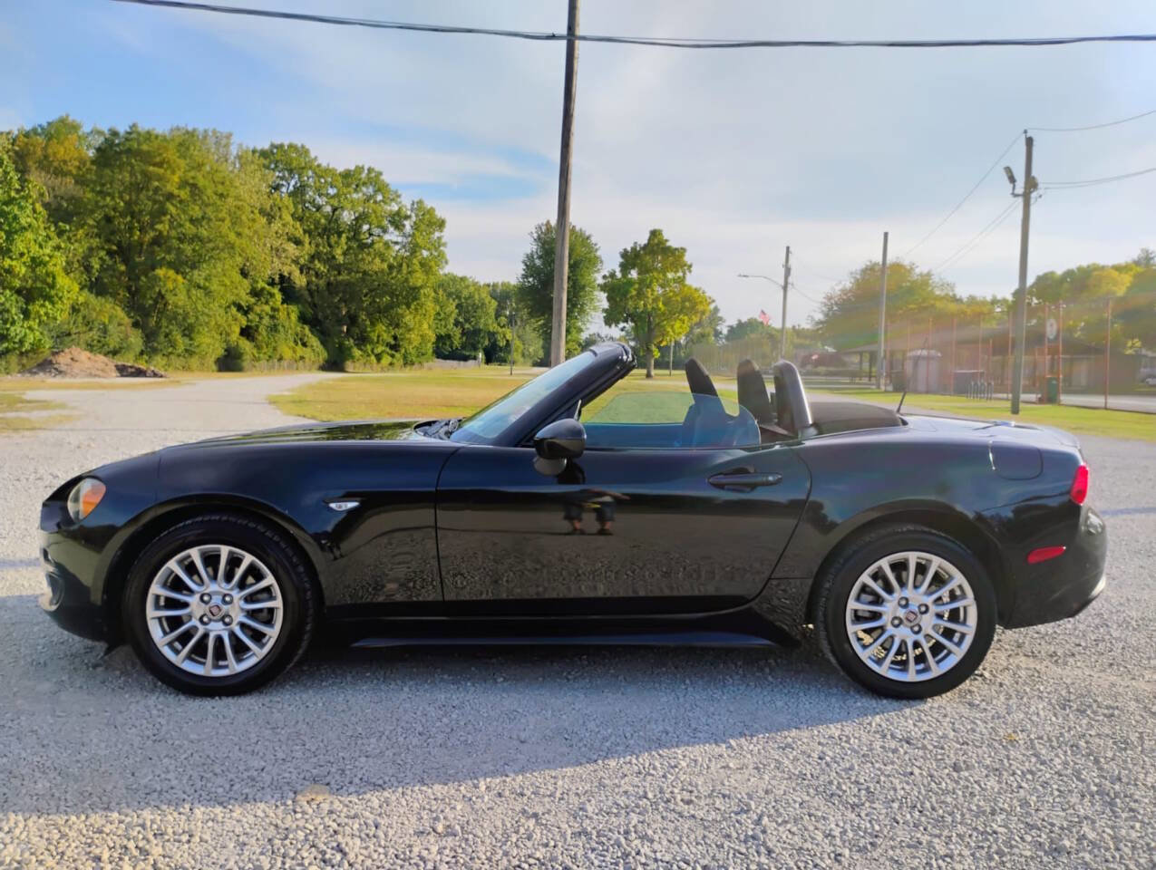 Used 2017 FIAT 124 Spider Classica image 8