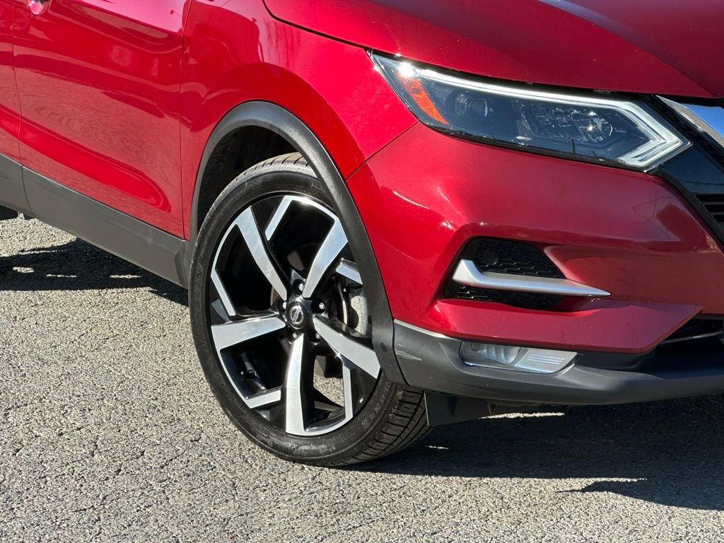 Used 2021 Nissan Rogue Sport SL w/ Premium Package image 37