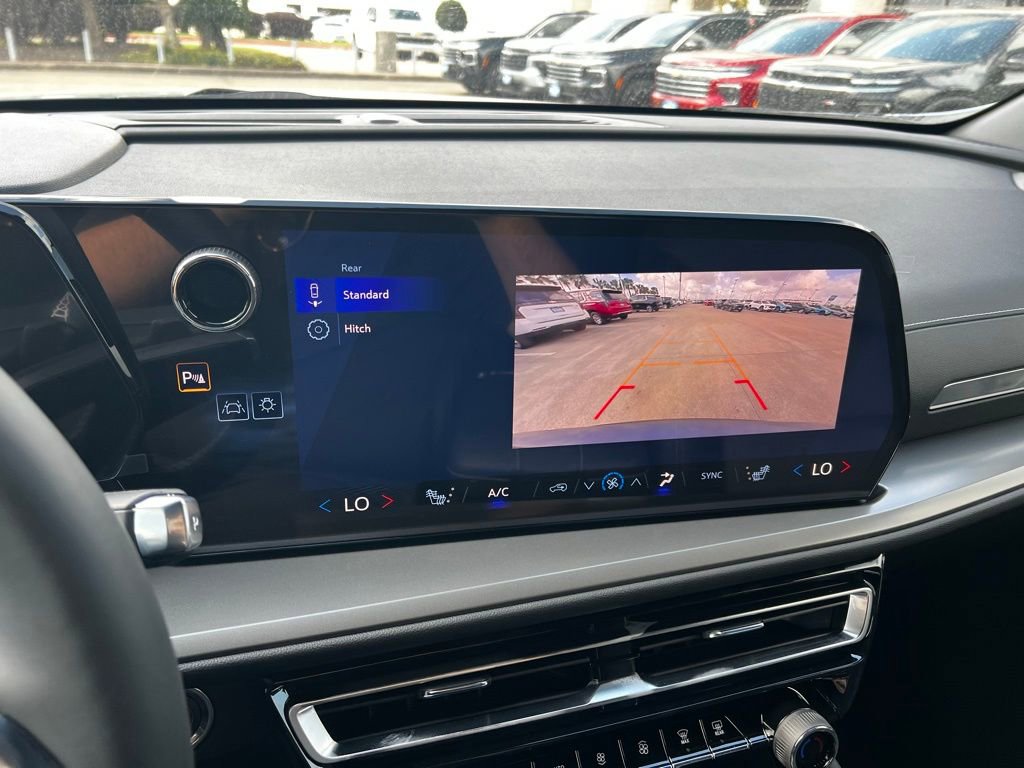 New 2026 Chevrolet Traverse LT w/ LPO, Floor Liner Package image 30