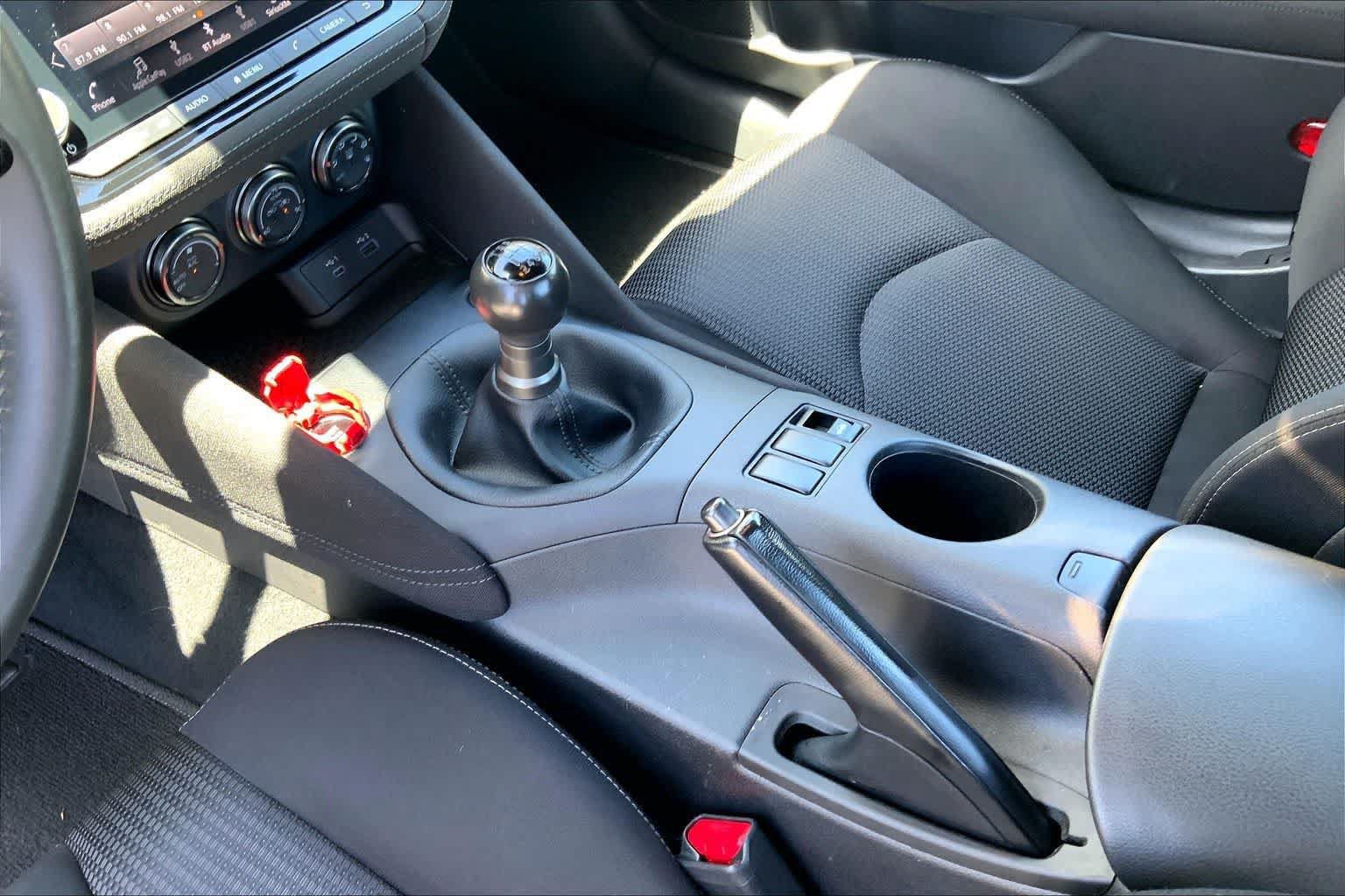 Used 2024 Nissan Z Sport w/ Floor Mat Package RWD image 15