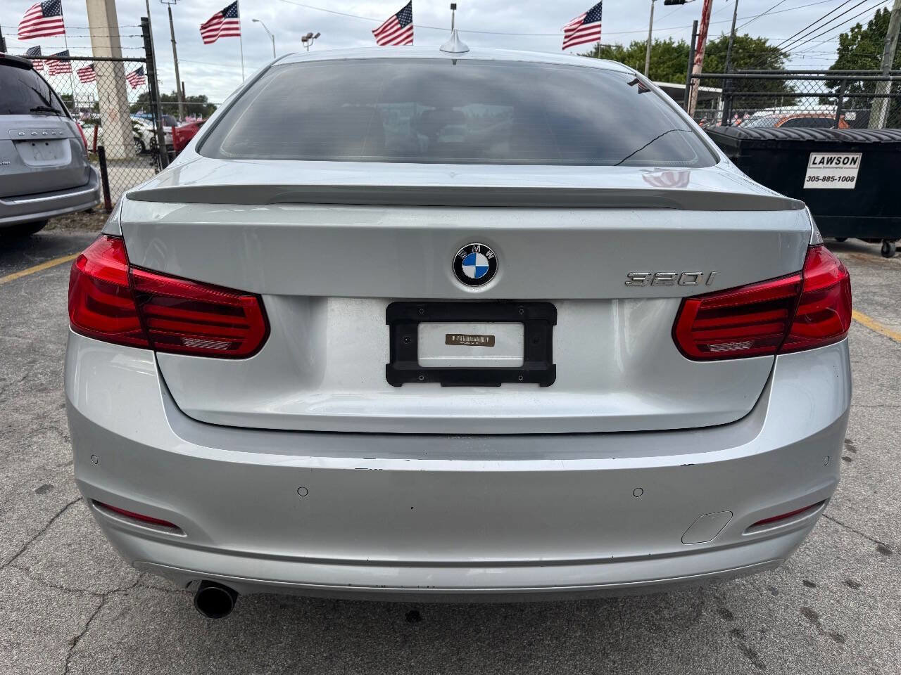 Used 2016 BMW 320i Sedan image 4
