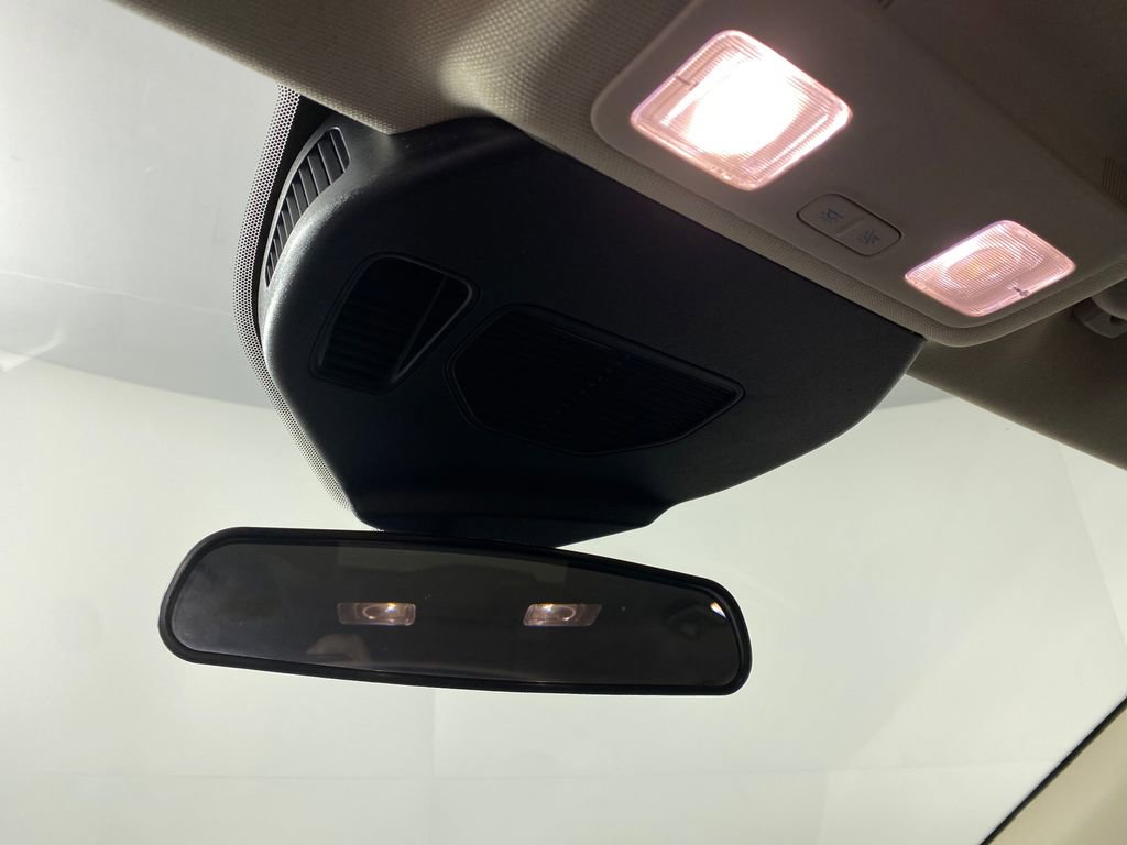 Used 2020 Ford Escape SE image 24