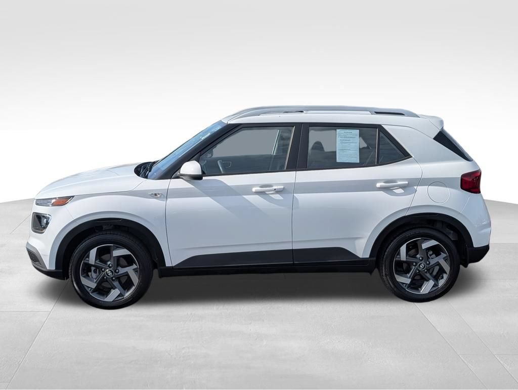 Used 2026 Hyundai Venue SEL FWD image 10