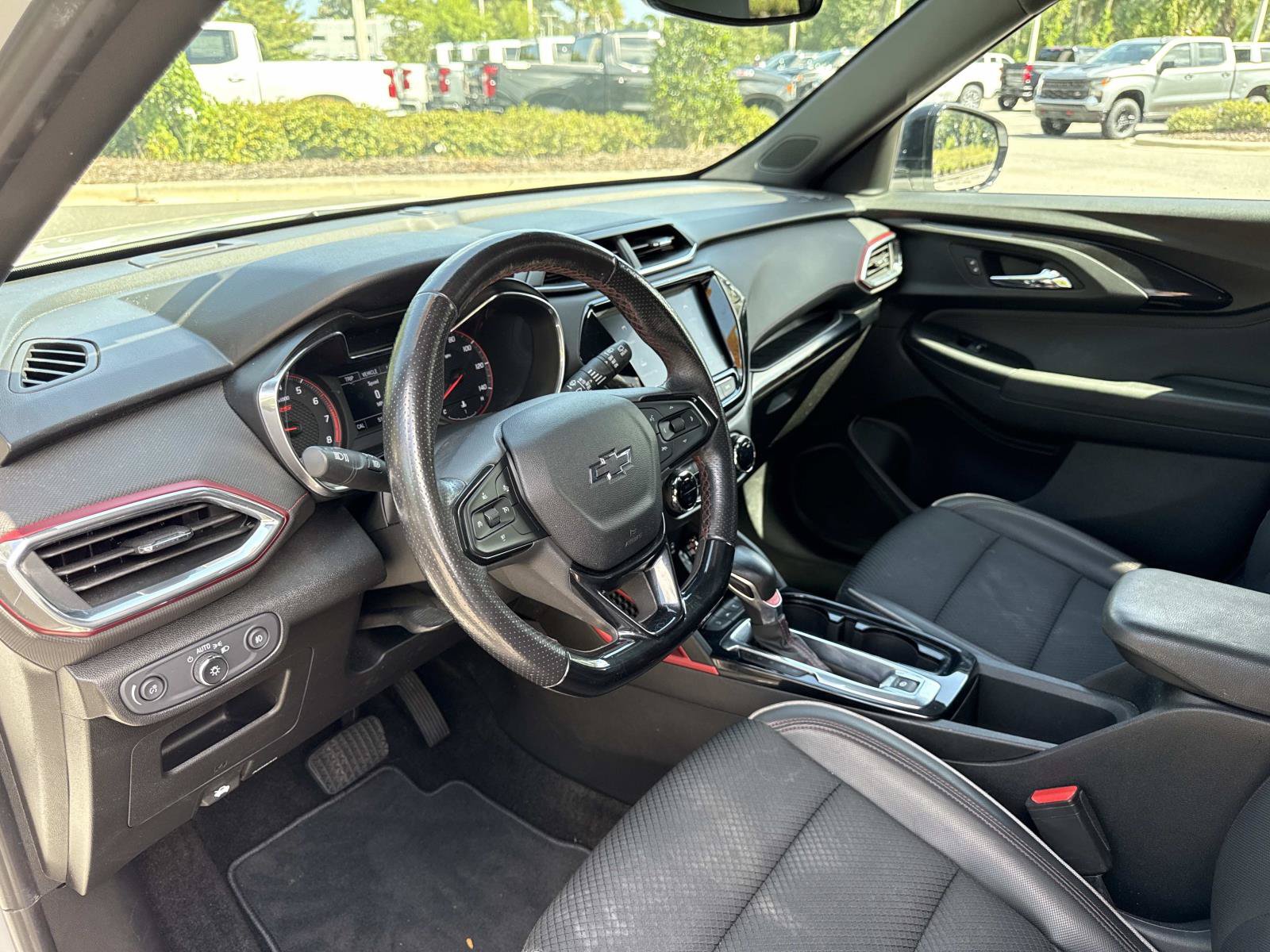 Used 2021 Chevrolet TrailBlazer RS w/ Convenience Package FWD image 21