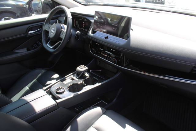 Used 2024 Nissan Rogue SL w/ SL Premium Package AWD/4WD image 18