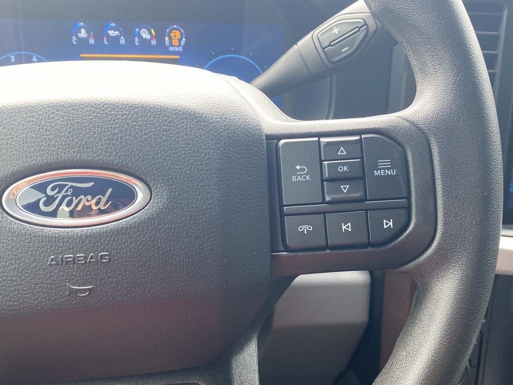 Used 2024 Ford F250 XLT w/ Black Appearance Package AWD/4WD image 33