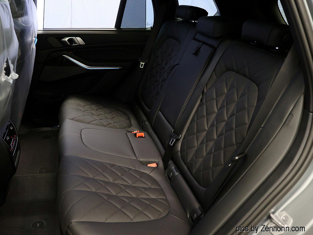 New 2026 BMW X5 xDrive50e w/ Executive Package image 13