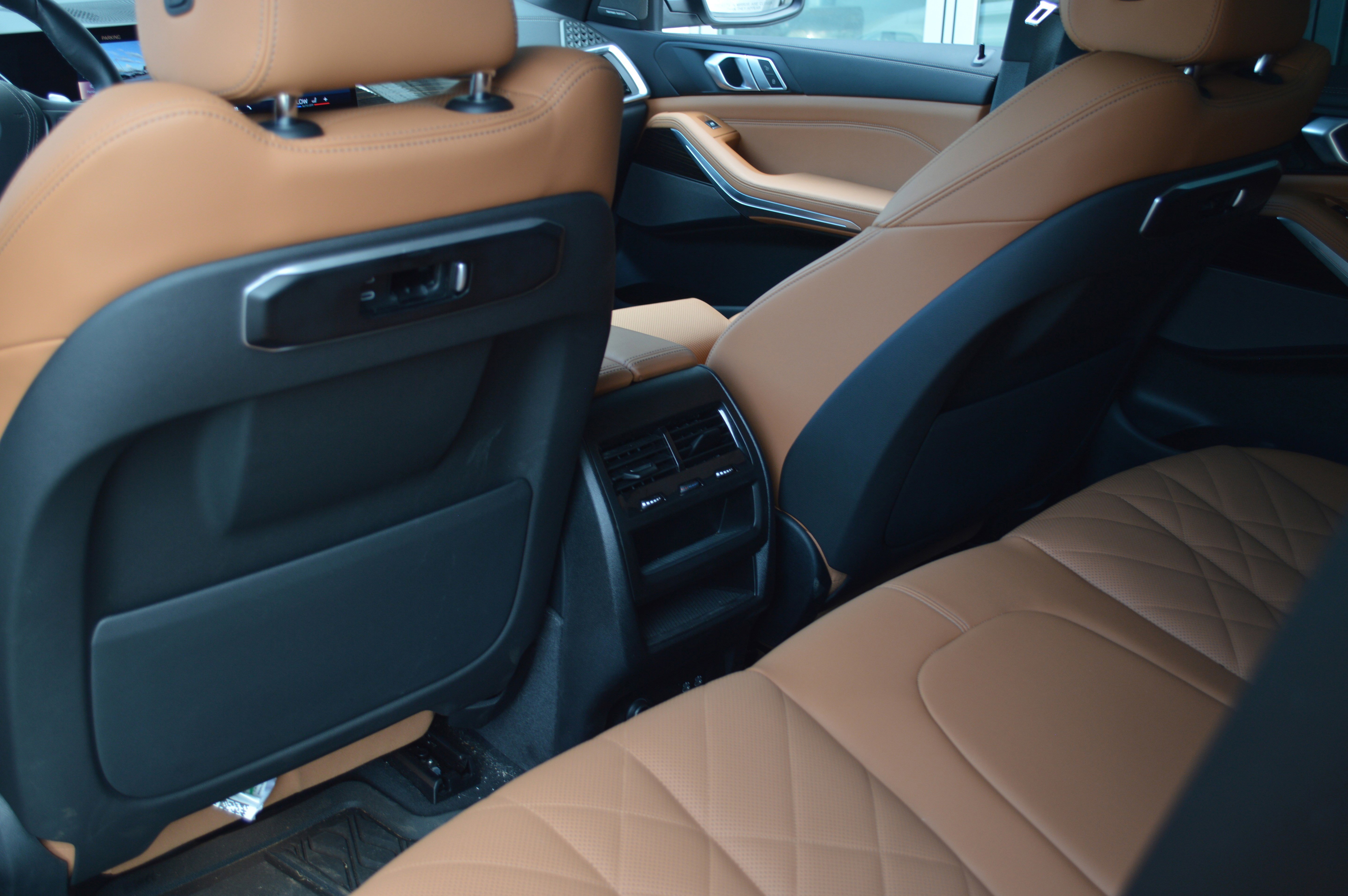 Certified 2024 BMW X5 xDrive40i w/ Premium Package image 28