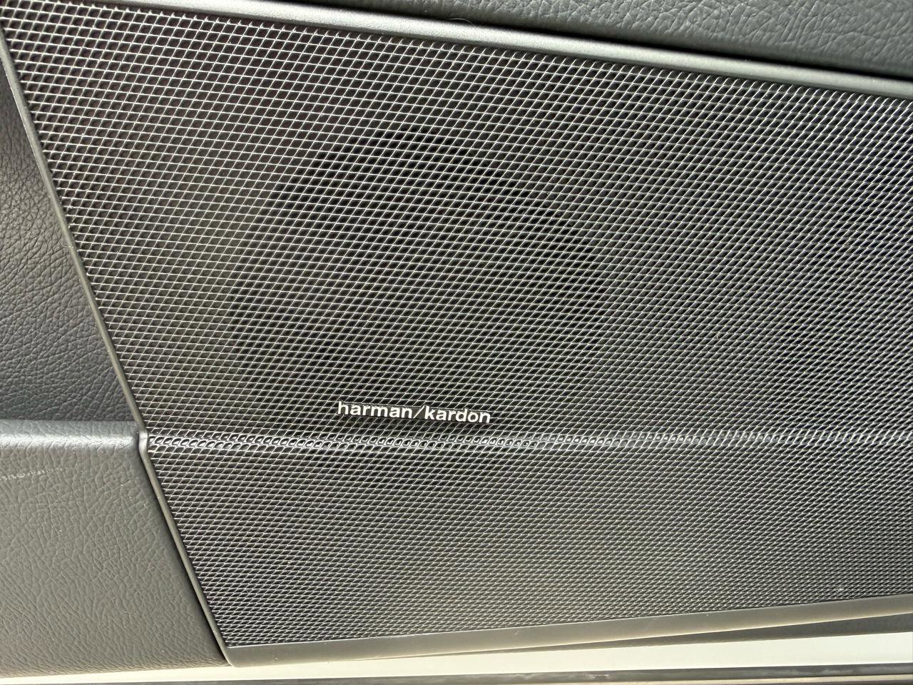 Used 2010 Mercedes-Benz S 550 4MATIC image 17