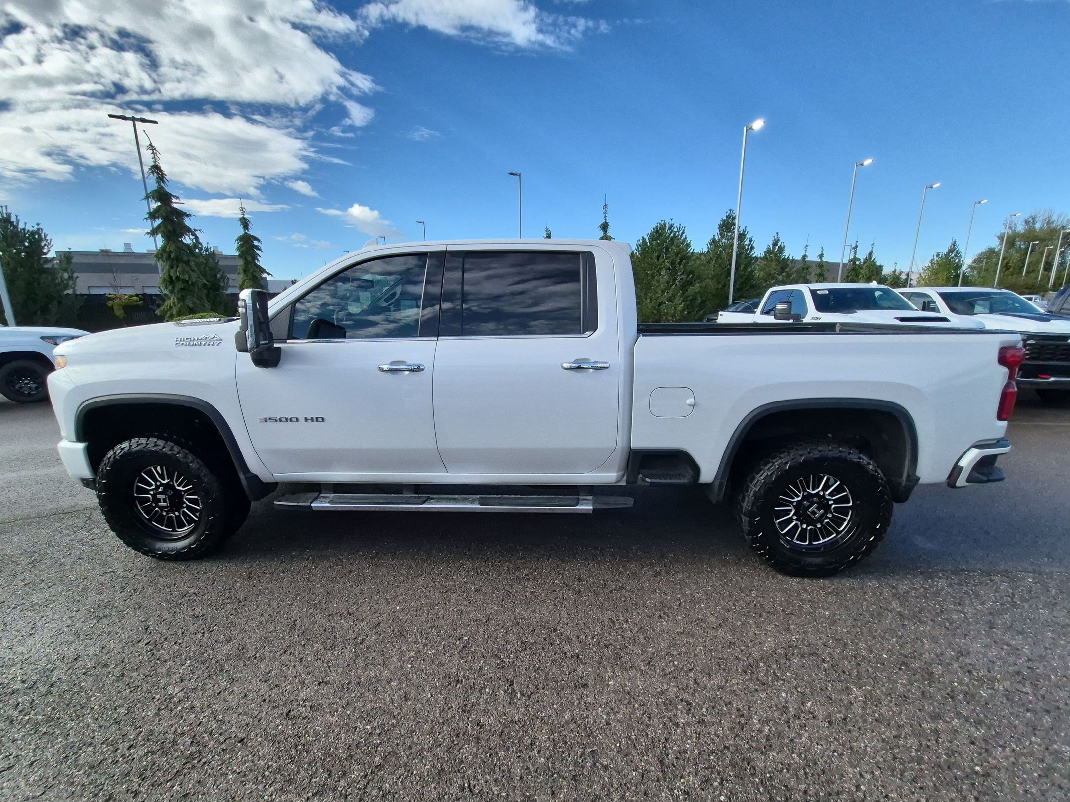 Used 2023 Chevrolet Silverado 3500 High Country w/ Safety Package II AWD/4WD image 7