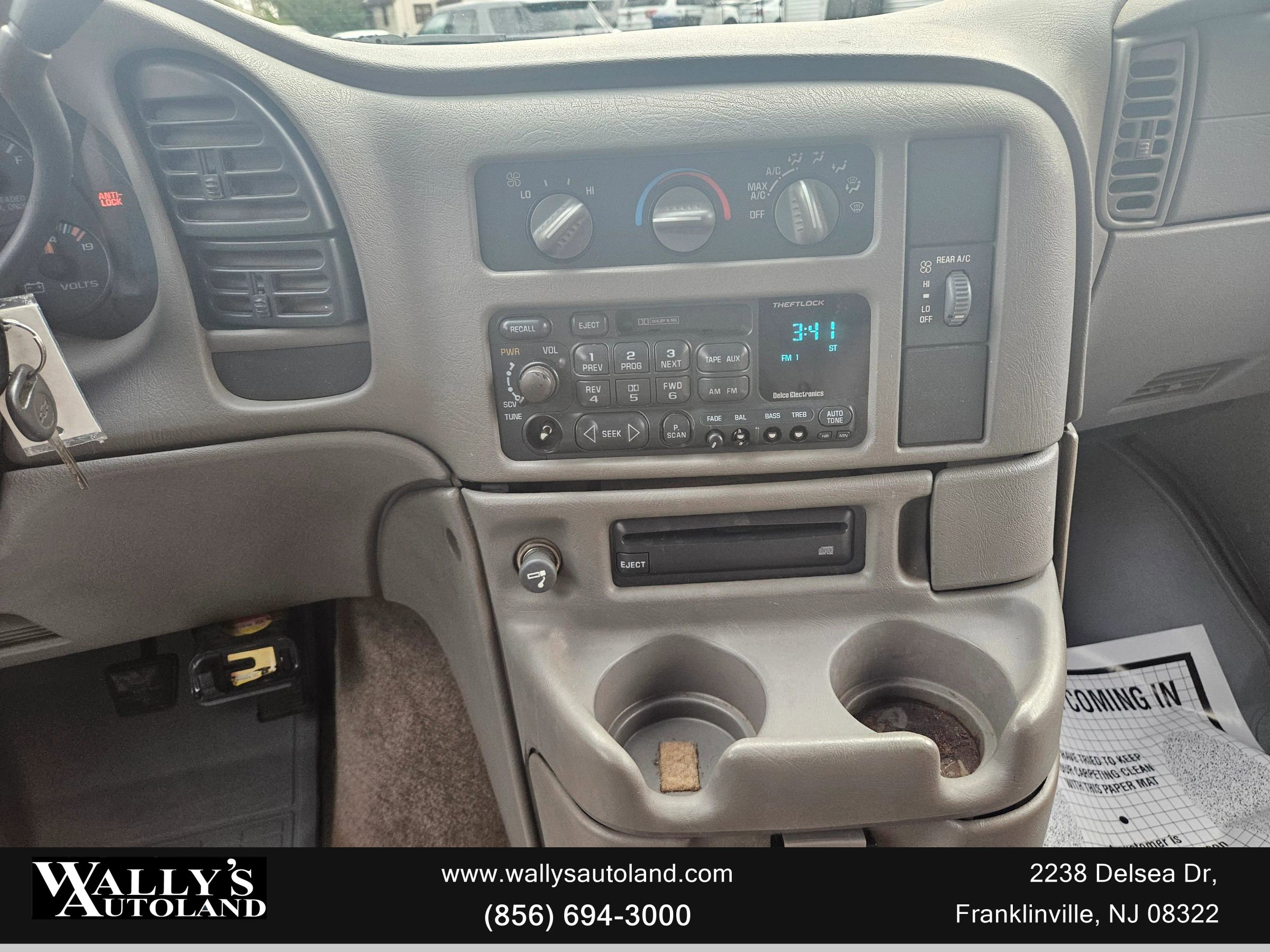 Used 1999 Chevrolet Astro AWD Passenger image 13