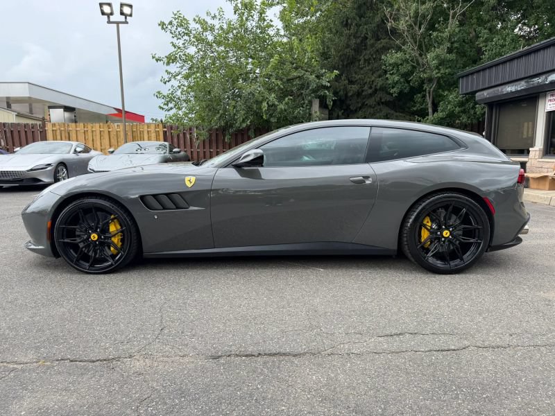Used 2018 Ferrari GTC4Lusso AWD/4WD image 5