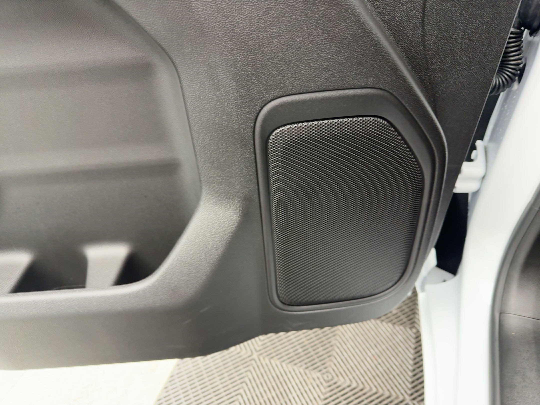 Certified 2025 GMC Sierra 2500 SLE w/ SLE Convenience Package image 19