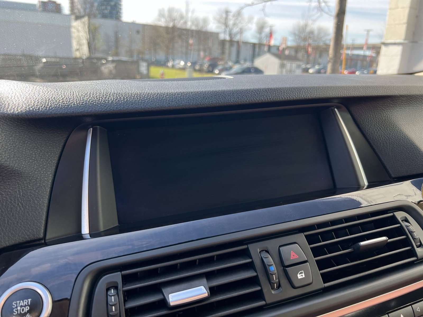 Used 2014 BMW 550i xDrive Sedan image 17