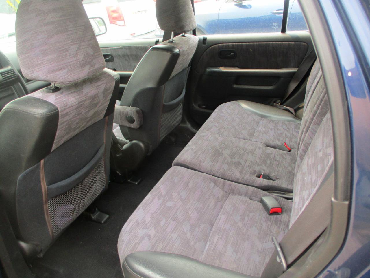 Used 2002 Honda CR-V LX image 9