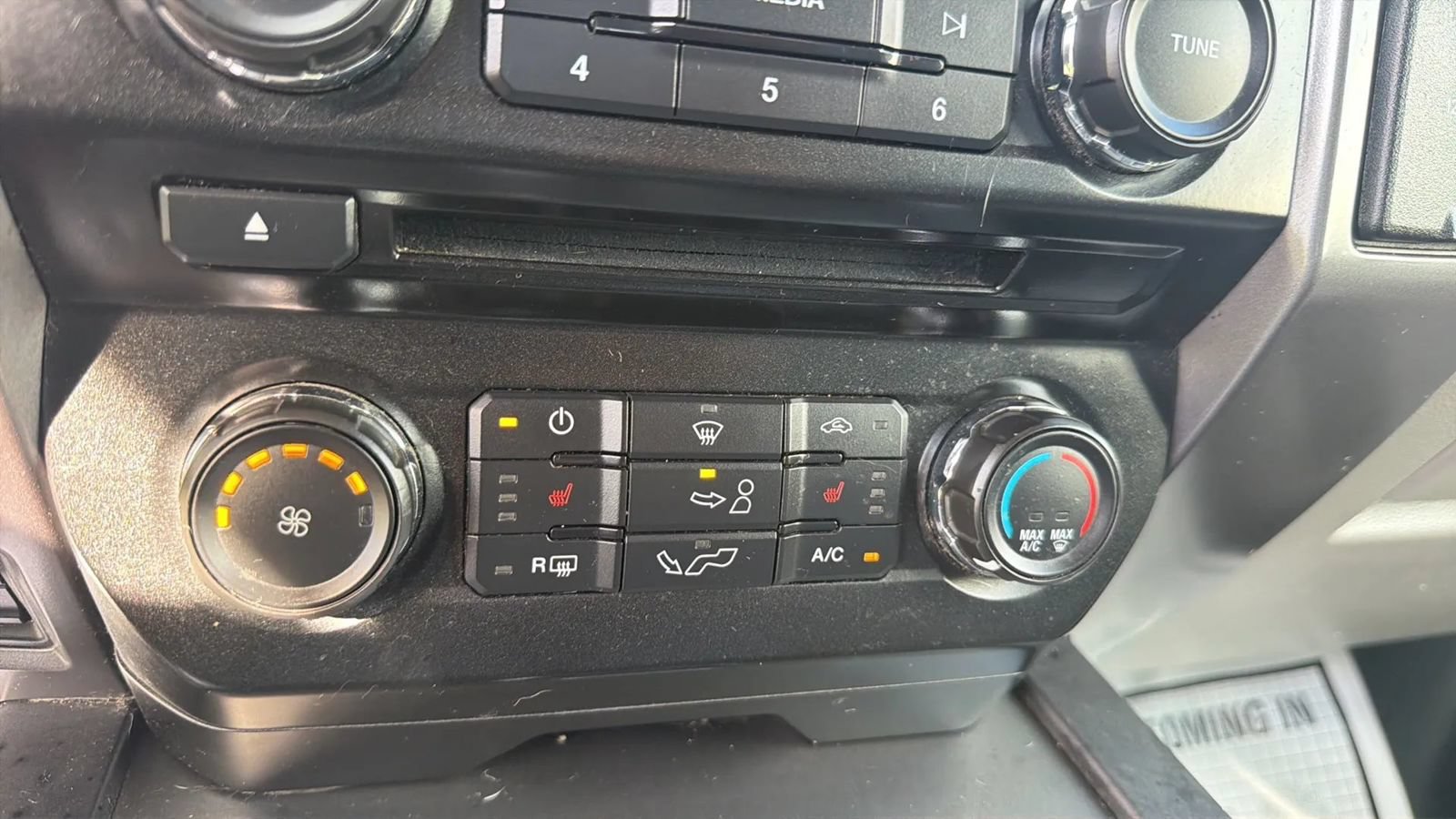 Used 2016 Ford F150 XLT w/ Equipment Group 302A Luxury AWD/4WD image 26