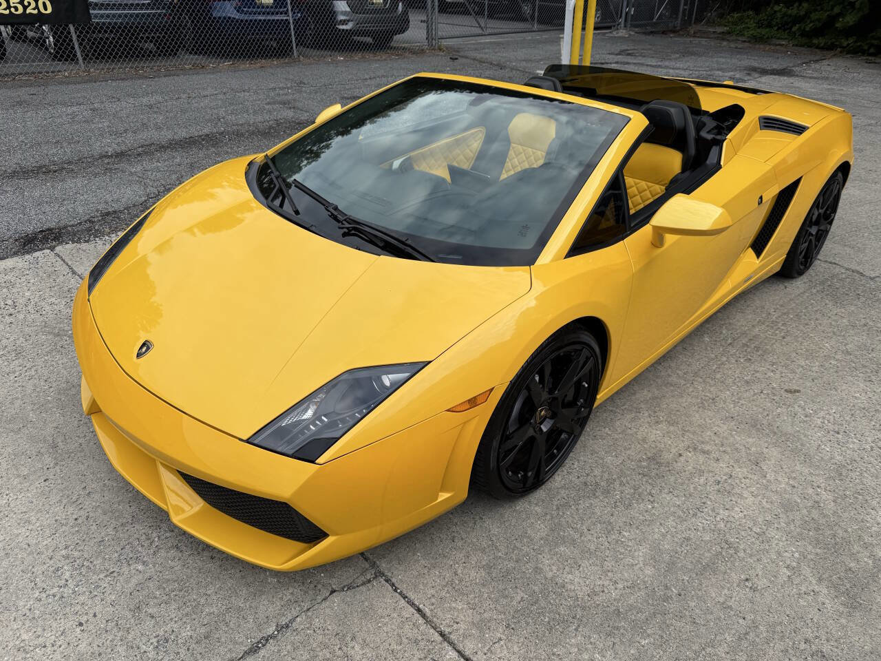 Used 2011 Lamborghini Gallardo LP 560-4 image 2