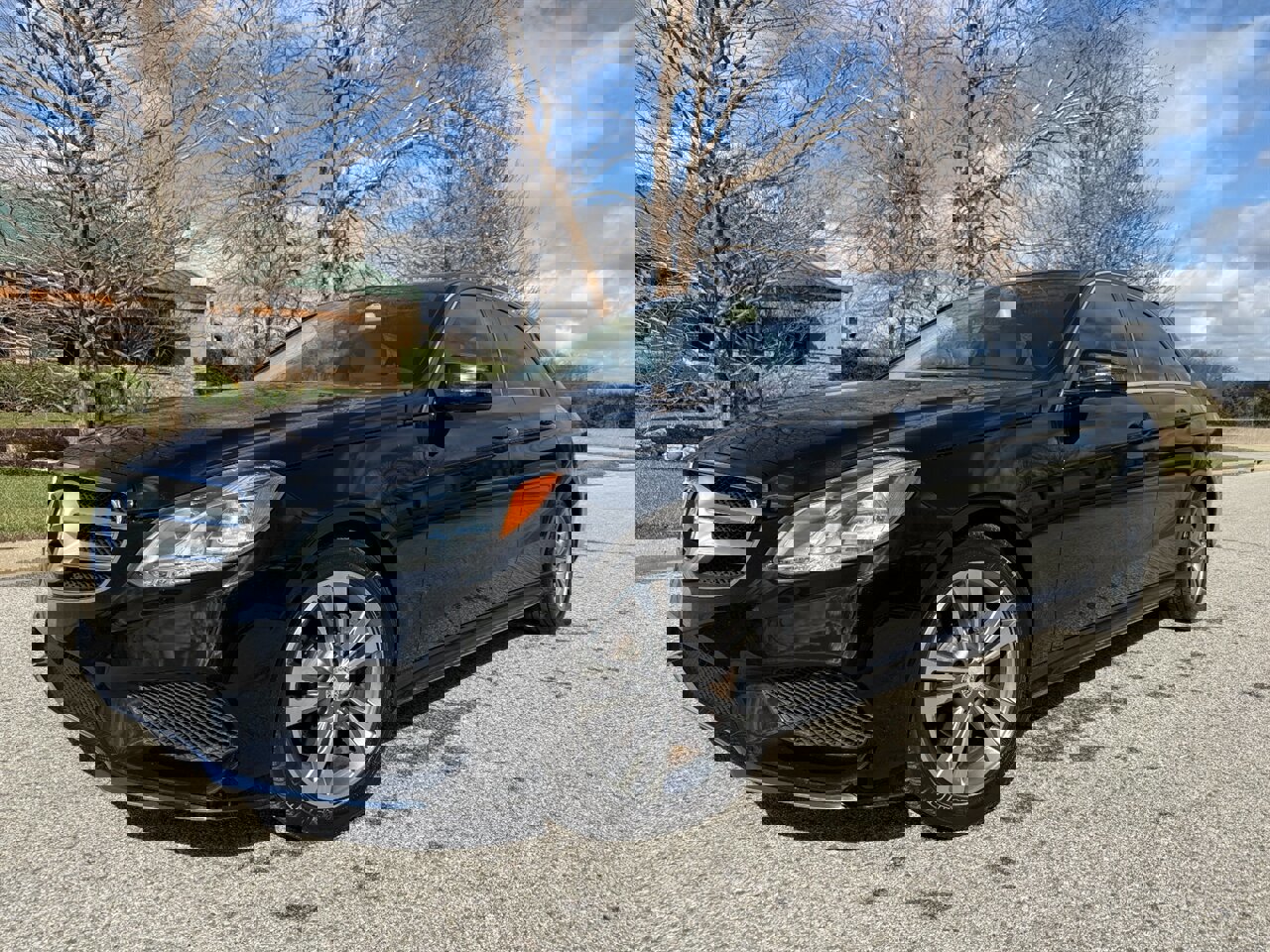 Used 2016 Mercedes-Benz E 350 Sedan image 1