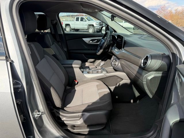Used 2025 Chevrolet Blazer LT FWD image 22