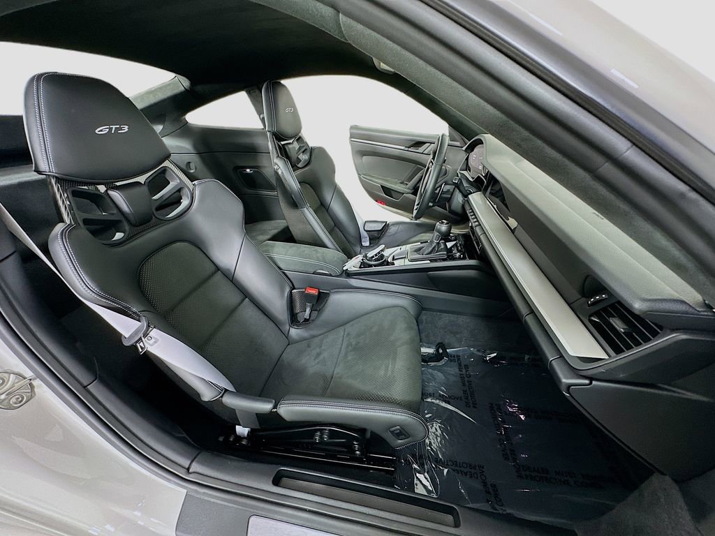 Used 2022 Porsche 911 GT3 image 24