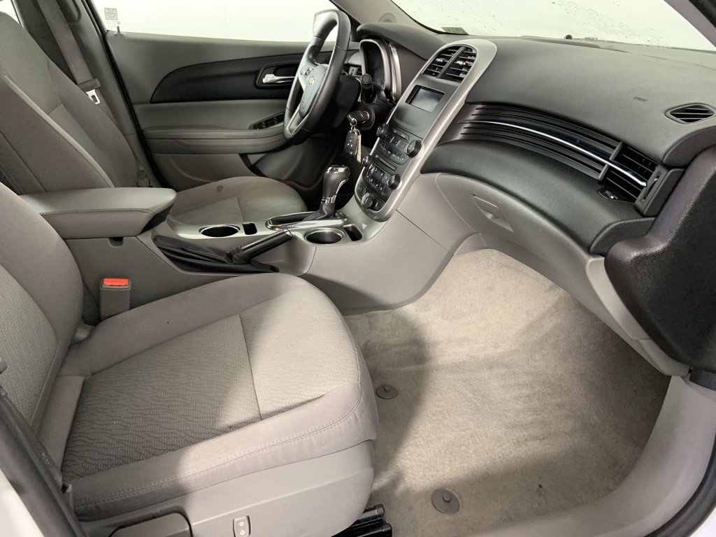 Used 2014 Chevrolet Malibu LS image 14