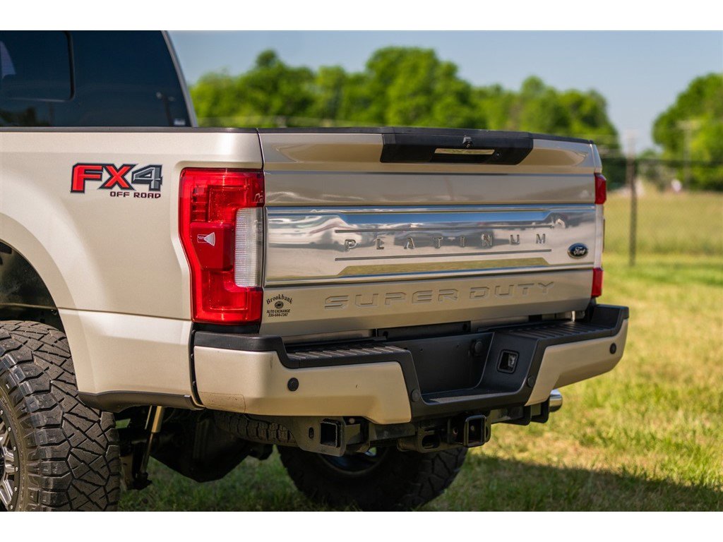 Used 2017 Ford F250 Platinum w/ Platinum Ultimate Package AWD/4WD image 13