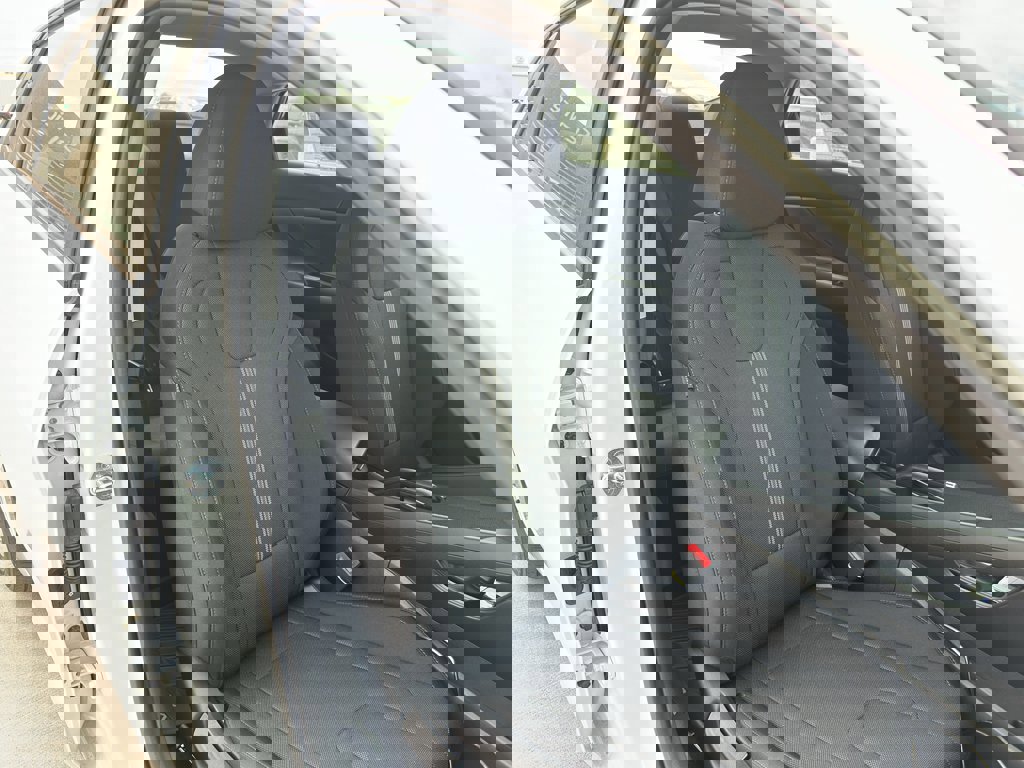 New 2026 Hyundai Elantra SE FWD image 27