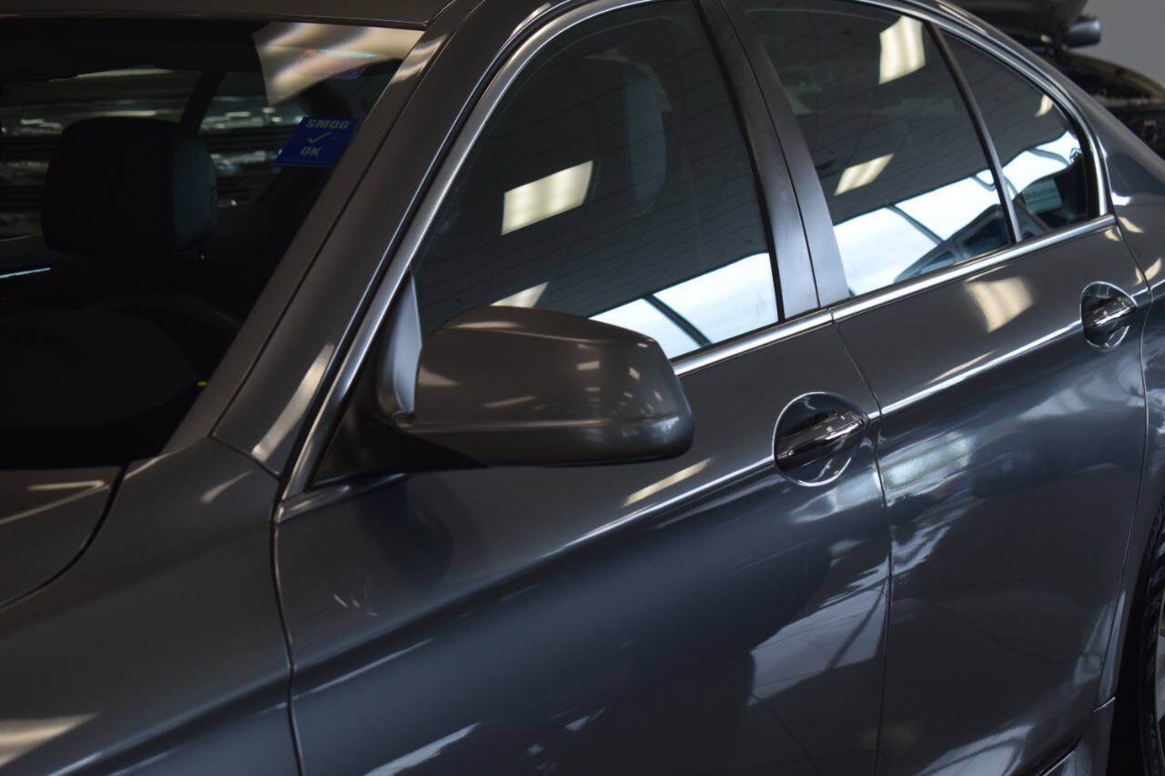 Used 2012 BMW 528i Sedan RWD image 16