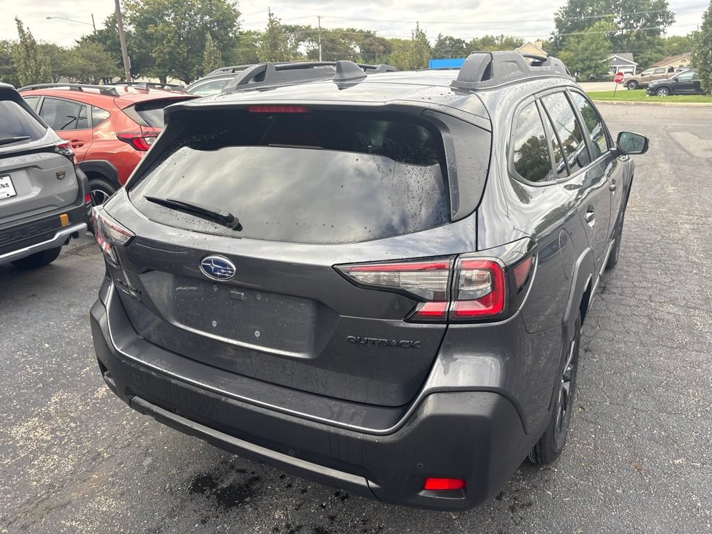 Used 2024 Subaru Outback Onyx Edition AWD/4WD image 3