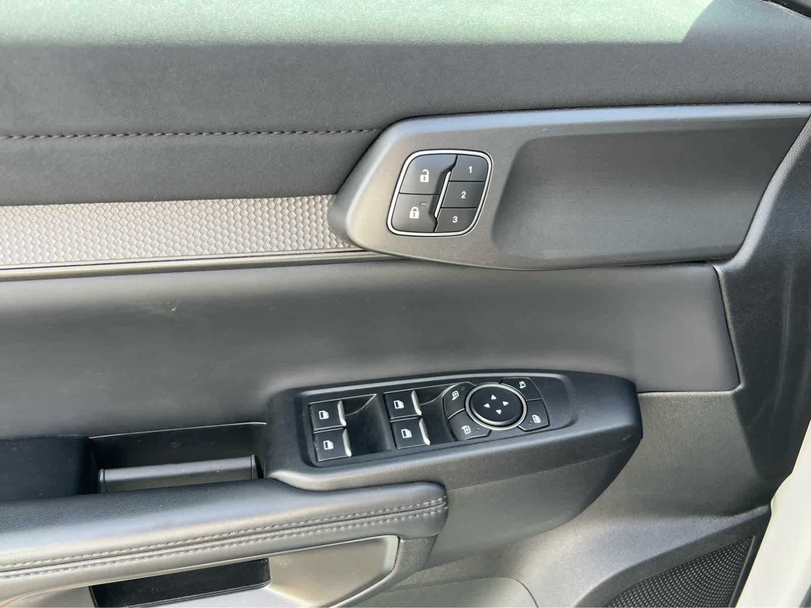 Certified 2025 Ford Ranger Raptor AWD/4WD image 29