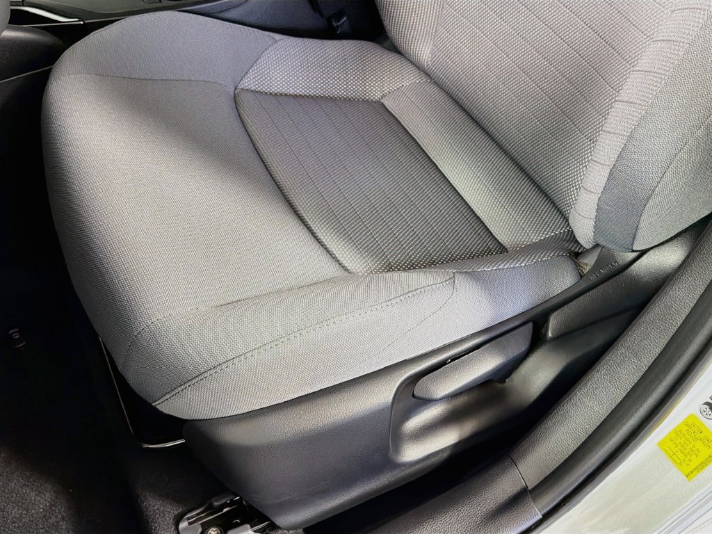 New 2026 Toyota Corolla SE FWD image 15