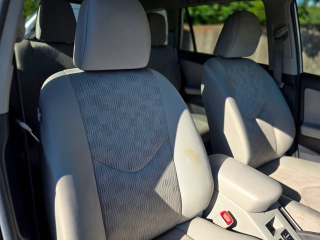 Used 2012 Toyota RAV4 FWD w/ Value Pkg image 40