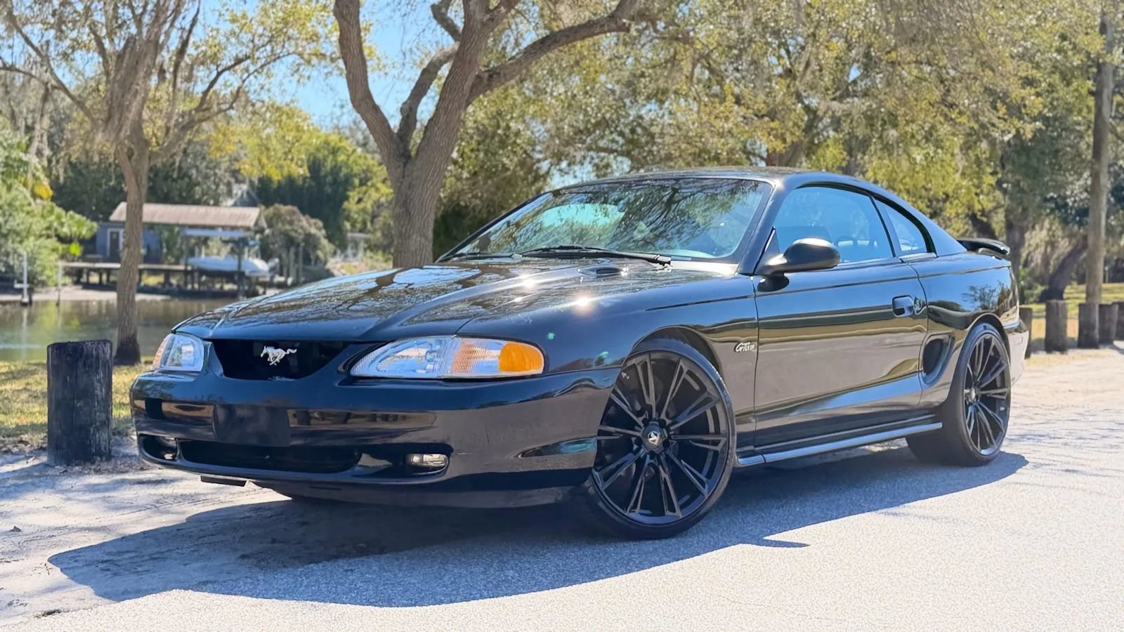 Used 1998 Ford Mustang GT RWD image 5