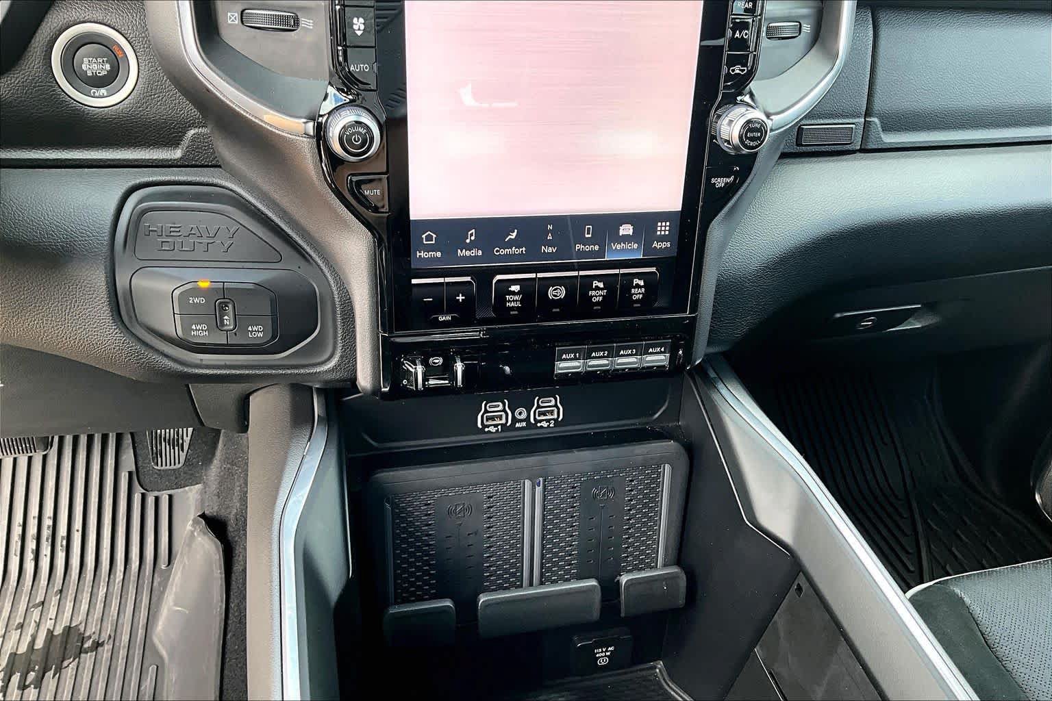 Used 2025 RAM 2500 Laramie AWD/4WD image 33