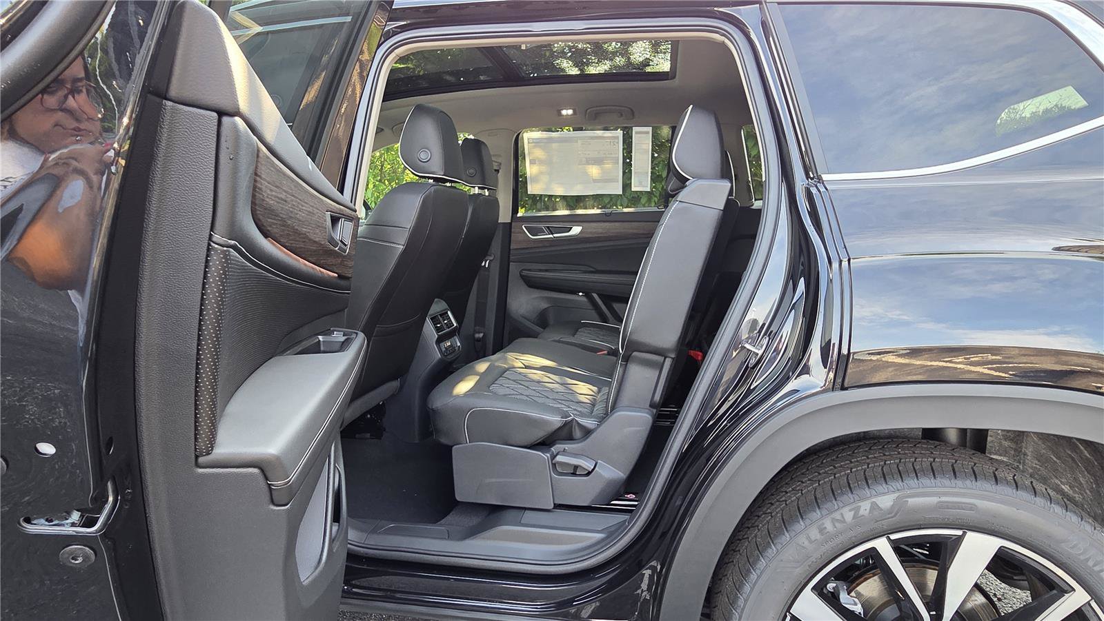 New 2026 Volkswagen Atlas SEL Premium R-Line AWD/4WD image 26